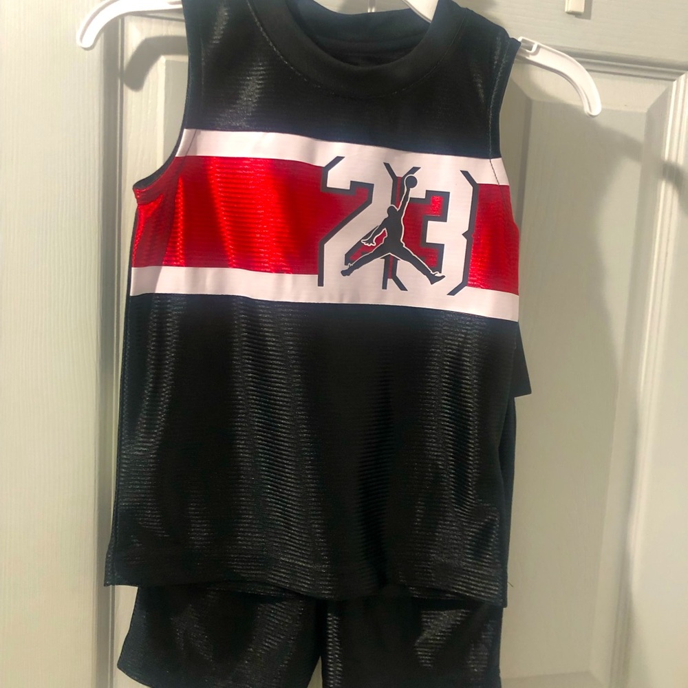 Brand new with tag Jordan air two price set!